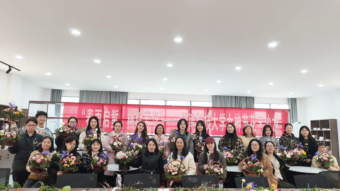 8f2c56d7e0c74ab383c58884b68d3077.jpg 8f2c56d7e0c74ab383c58884b68d3077.jpg